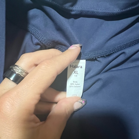 Halara UltraSculpt High Waisted Tummy Control Pocket Shaping Training Leggings - Picture 2 of 2